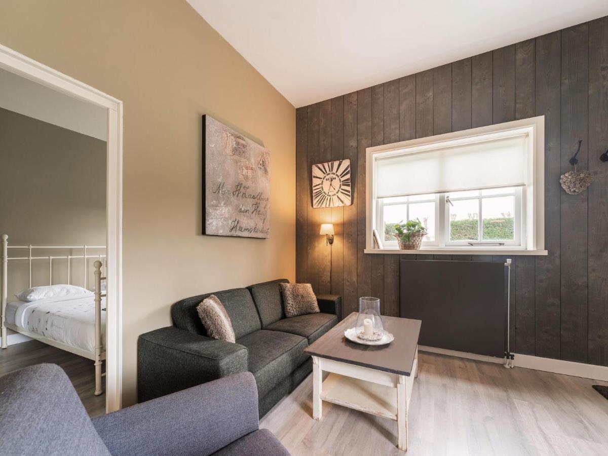 Quaint Summer Holiday Home In Egmond Binnen Exterior photo