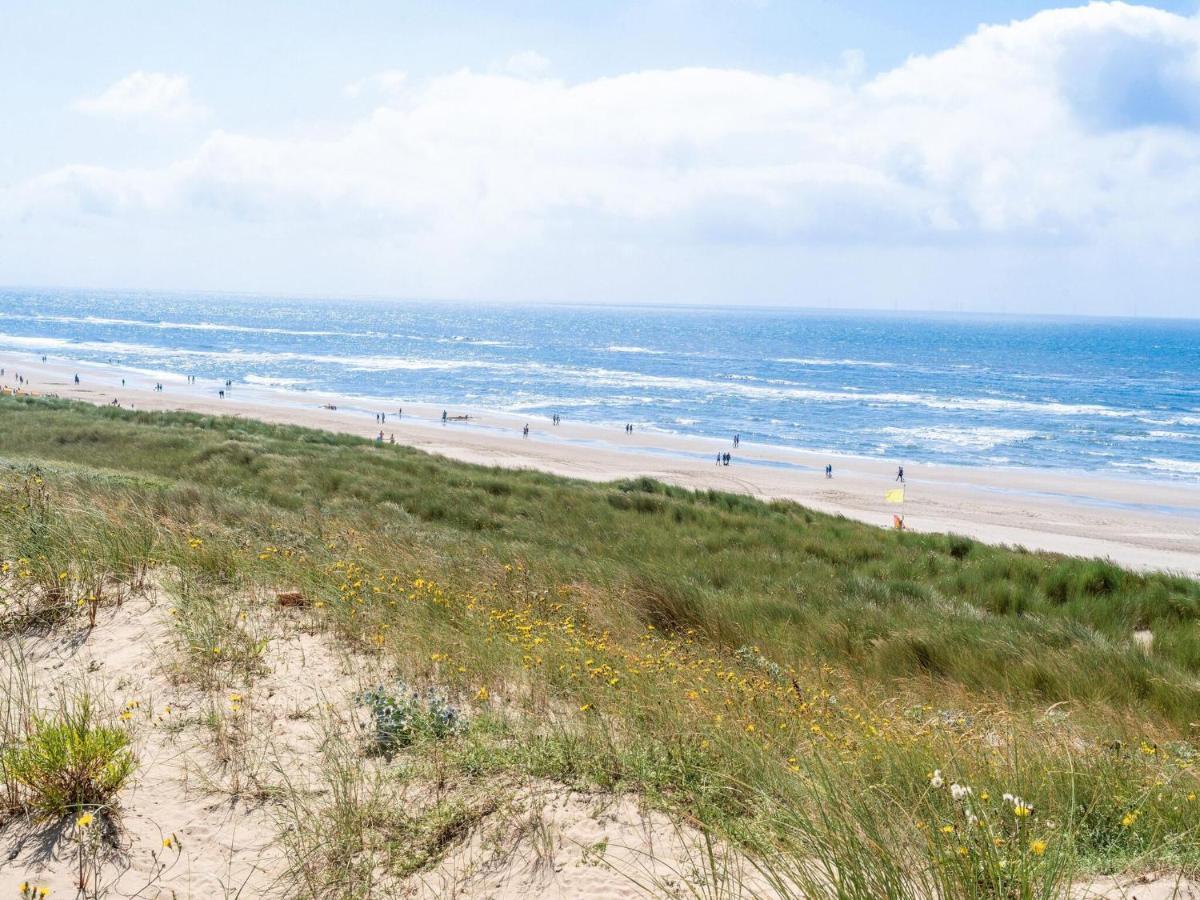 Quaint Summer Holiday Home In Egmond Binnen Exterior photo