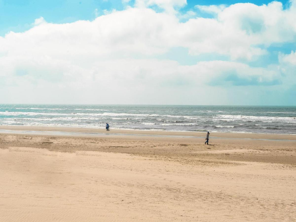 Quaint Summer Holiday Home In Egmond Binnen Exterior photo